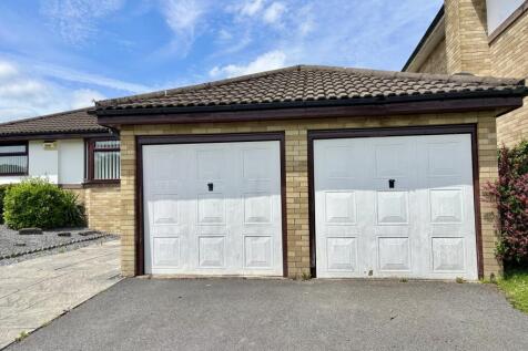 Detached double garage