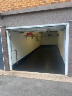 RIVERSIDE GARAGE