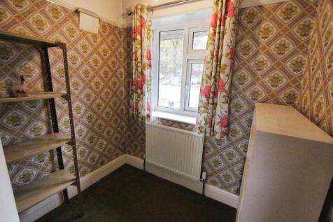 00a70ec4-Bedroom 203.JPG