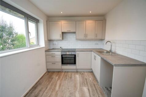 Amberley Avenue, Moreton, Wirral photo 4