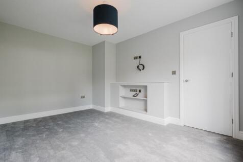Sharston Crescent, Knutsford photo 3