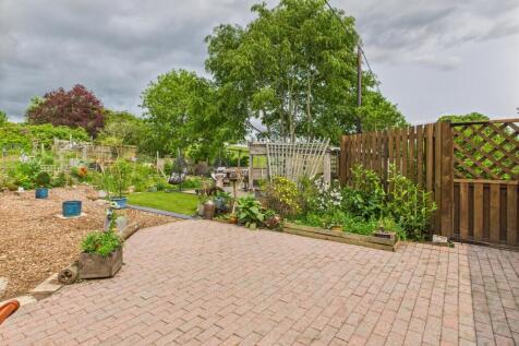 CAM04201G0-PR0085-STILL074