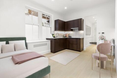 Kitchen/Reception