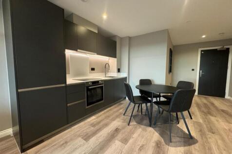 PARKING AVAILABLE @ Springwell Gardens, Whitehall Road, Leeds City Centre photo 3