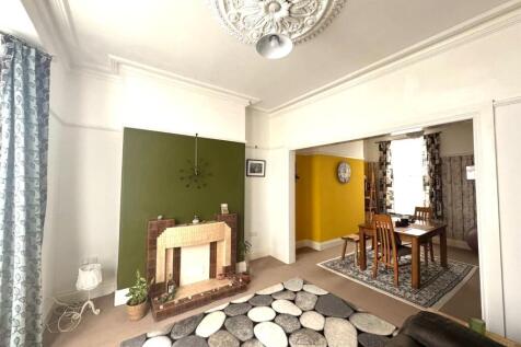 Living room (3) 