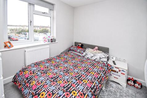 Queens Road, Newbury, Berkshire, RG14 photo 4