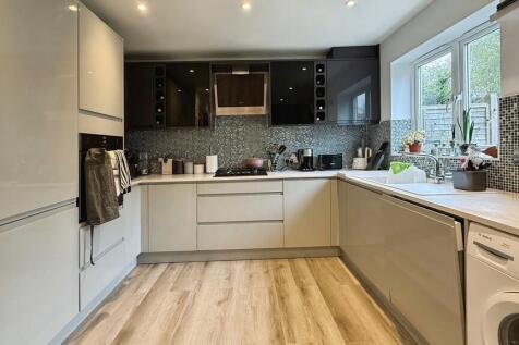 Kitchen/dining ro...