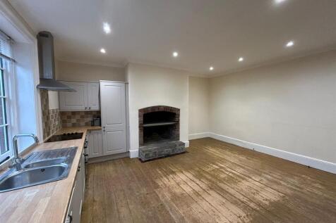 WhatsApp Image 2025-12-04 at 13.12.27 (3).jpeg