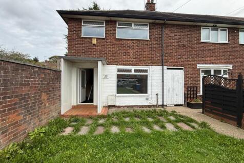 3 bed end terrace to rent Dunmow Close, Hull HU8 