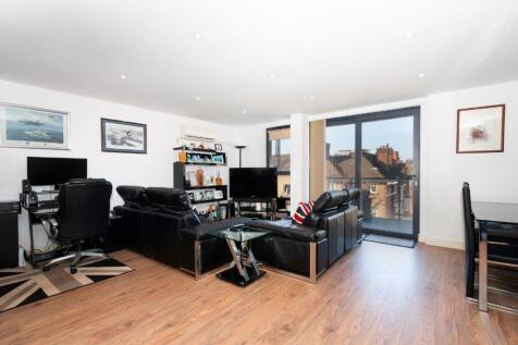 Vulcan House 2 - LIving.JPG
