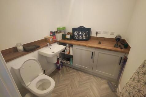Broughty Grove, ST16 1WR photo 5
