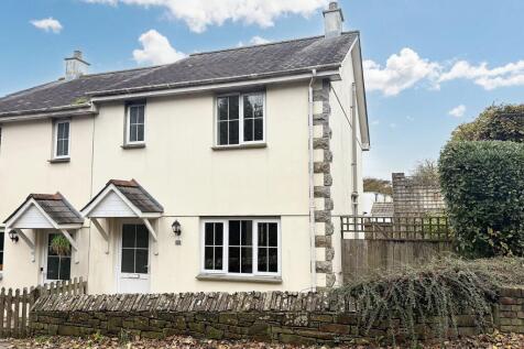 St Columb, TR9 - property photo