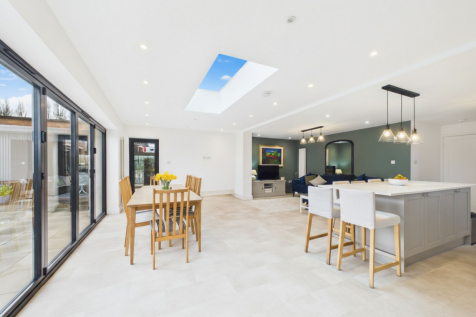 Open Plan Living Dining Kitchen