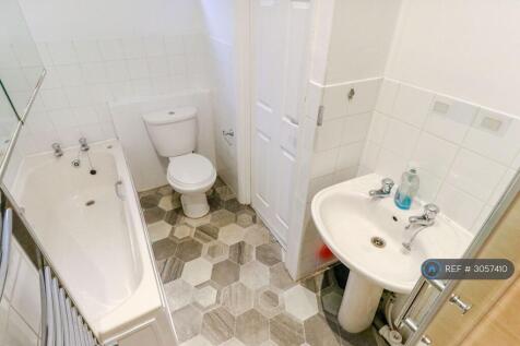 Turners Hill, Waltham Cross, EN8 photo 4
