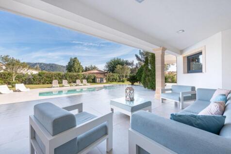 Covered Terrace