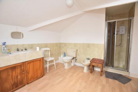 Bedroom 2 en-suite