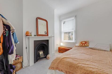 13-0541JHPropWorld - 139 Perry Rise - 37-medium.jp