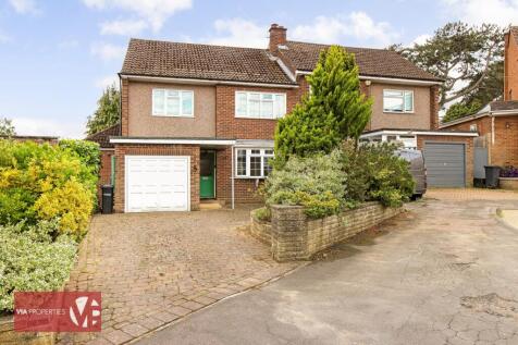 Hoddesdon, EN11 - property photo