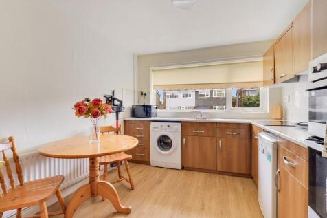 Lenton Close, Brampton, PE28 photo 3