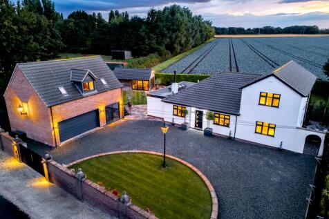 Rose Lodge (Fishtoft) Twilight-1