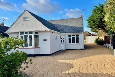 Benfleet, SS7 - property photo