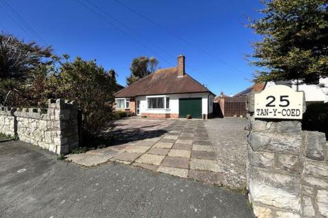 Colwyn Bay, LL28 - property photo