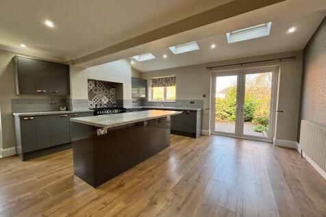 Kitchen/Diner/Family Room