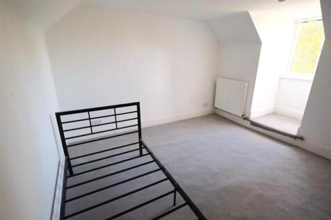 LOFT BEDROOM SIX