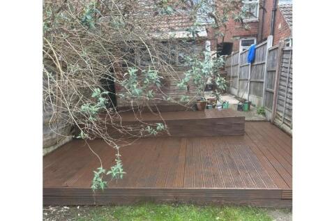 Decking.jpg