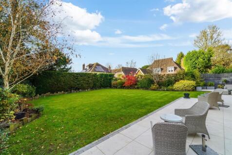 CEDAR WALK, 13B, RUFFETT WOOD HOUSE  (11).jpg