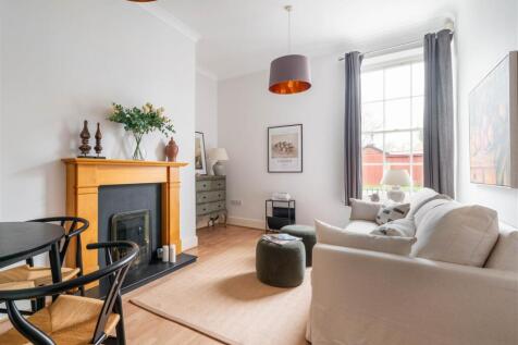 Living Room.jpg