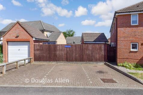 Driveway/Parking