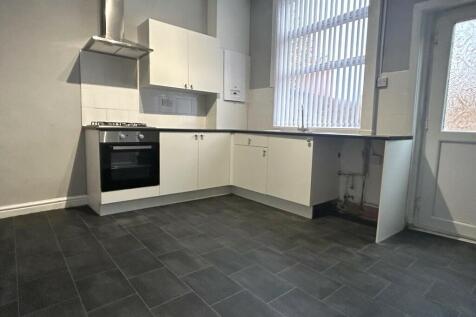 Norman Street, M24 photo 3