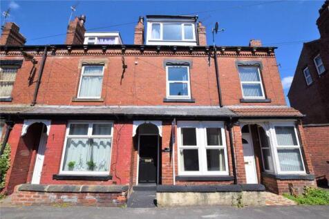 4 bed terraced house - 13 Highthorne View, LS12 3