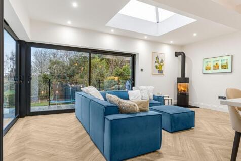 Open Plan Kitchen/Dining/Family Room