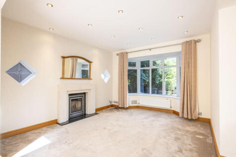 Greetby Hill, Ormskirk photo 4