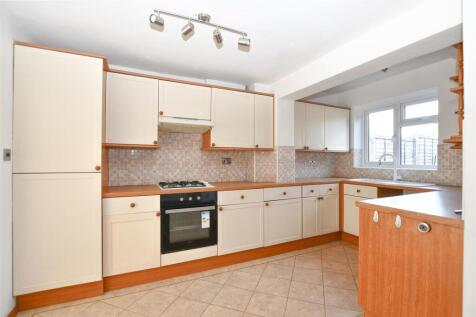 Kitchen .jpg