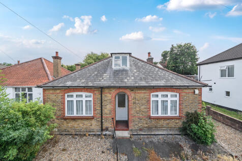Whyteleafe, CR3 - property photo