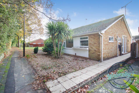 Frontage &amp; pathway