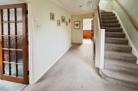 Hallway.jpg