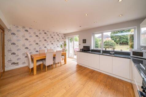 EXTENDED DINING KITCHEN