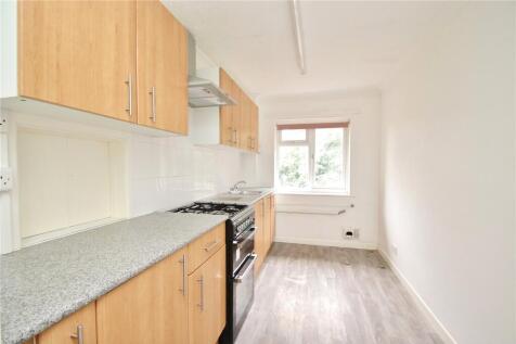 Bayard Place, Verwood Road, Three Legged Cross, Wimborne, BH21 photo 4