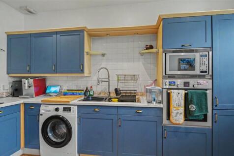 Courtlands Close, Edgbaston, Birmingham, West Midlands, B5 photo 3