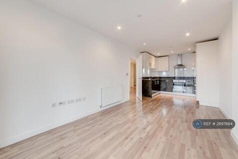 Living Room / Kitchen