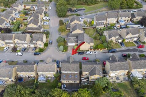 Bramleys Estate Agents - Oakfield Drive - Mirfield