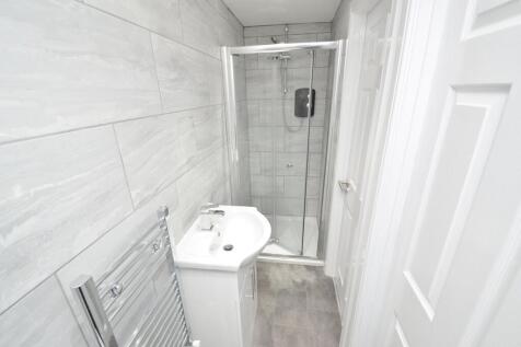Leeds Old Road, Bradford, BD3 photo 3