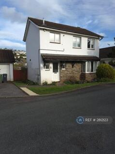 Front Door/Driveway/Garage
