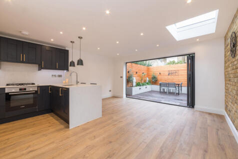 London, SE15 - property photo