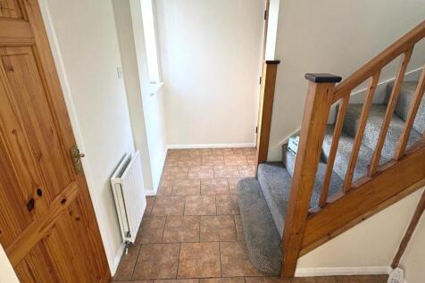 Brookside Way, West End, Hampshire photo 3