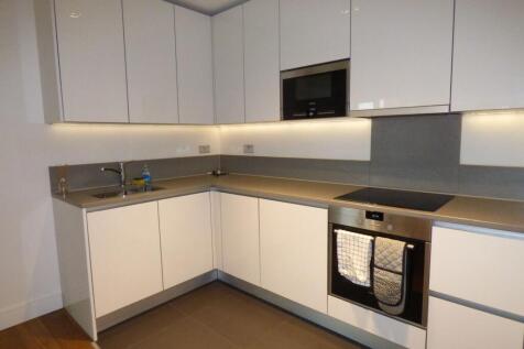 Skyline House, Dickens Yard, Longfield Avenue photo 4